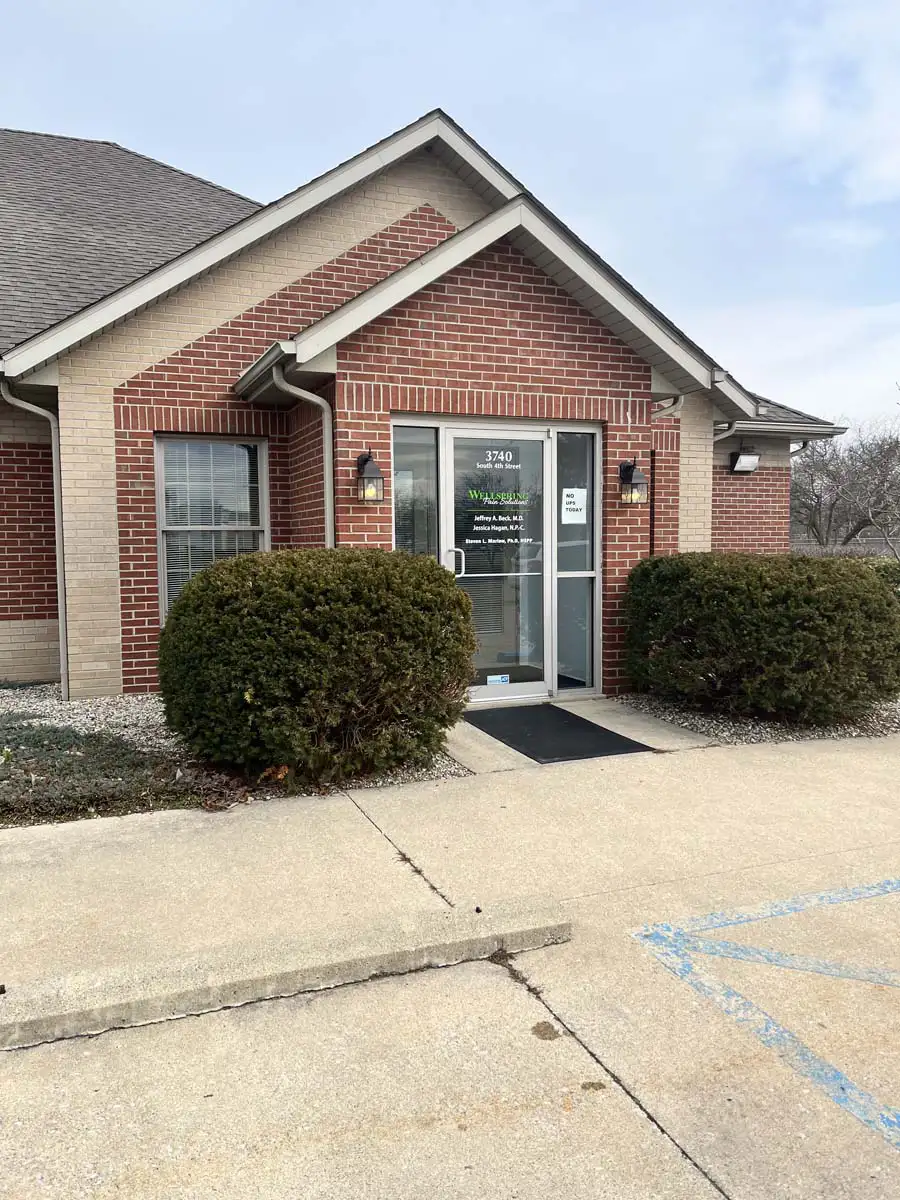 The exterior of Wellspring Pain Solutions Terre Haute, IN location